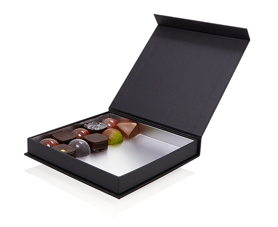 BLACK IS BLACK magnet low 14  